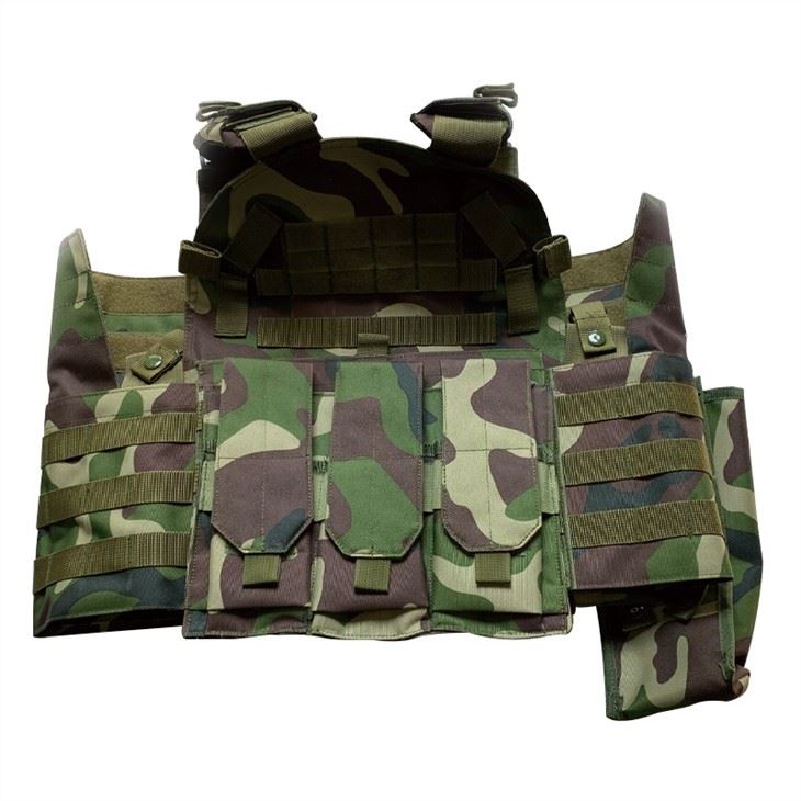 An Adjustable Tactical Vest For Military Tactical Combat Vest